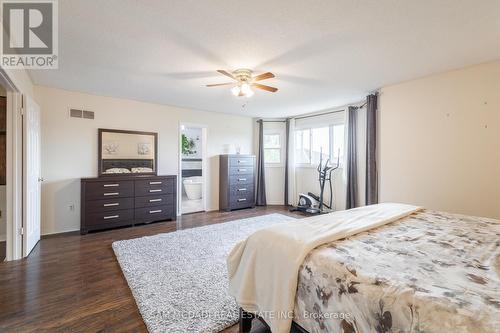 5776 Invergordon Lane, Mississauga, ON - Indoor Photo Showing Bedroom