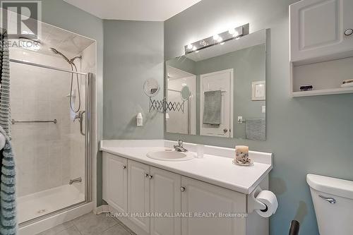 2303 Kingfisher Court, Oakville, ON - Indoor Photo Showing Bathroom