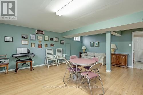 2303 Kingfisher Court, Oakville, ON - Indoor Photo Showing Dining Room