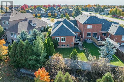 2303 Kingfisher Court, Oakville, ON - Outdoor