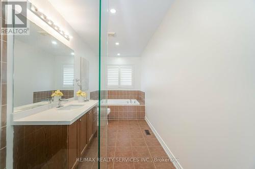 9 Silvershadow Terrace, Brampton, ON - Indoor Photo Showing Bathroom