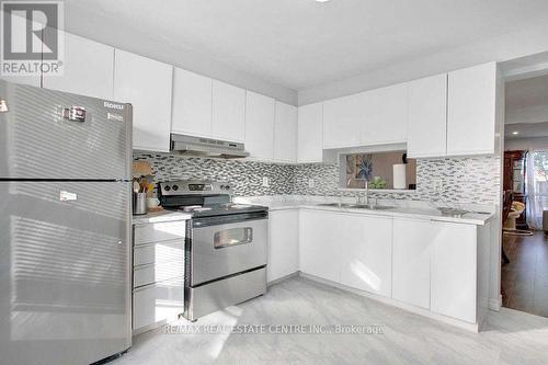 27 - 265 Williamsburg Road, Kitchener, ON - Indoor Photo Showing Kitchen With Upgraded Kitchen