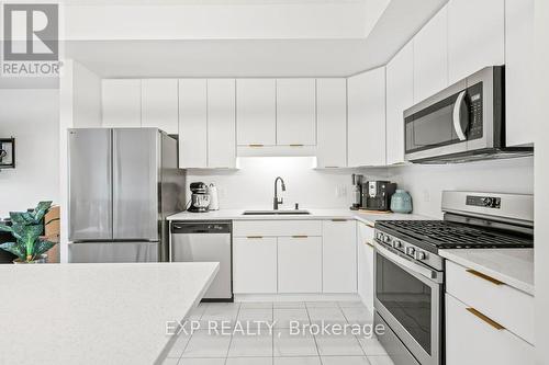 97 - 60 Arkell Road, Guelph, ON - Indoor Photo Showing Kitchen With Upgraded Kitchen