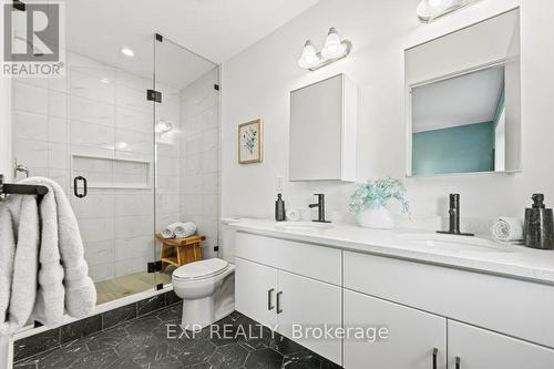 97 - 60 Arkell Road, Guelph, ON - Indoor Photo Showing Bathroom