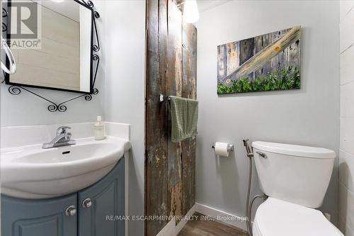 4105 Tufford Road, Lincoln, ON - Indoor Photo Showing Bathroom