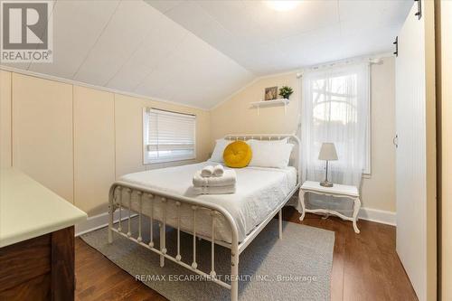 4105 Tufford Road, Lincoln, ON - Indoor Photo Showing Bedroom