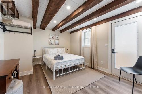 4105 Tufford Road, Lincoln, ON - Indoor Photo Showing Bedroom