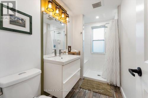 4105 Tufford Road, Lincoln, ON - Indoor Photo Showing Bathroom