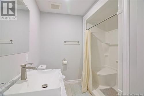 297 Heron Drive, Fredericton, NB - Indoor Photo Showing Bathroom