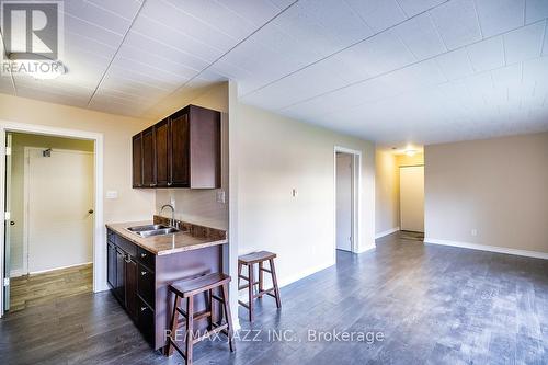 2 - 540 Mary Street E, Whitby (Downtown Whitby), ON - Indoor Photo Showing Kitchen With Double Sink