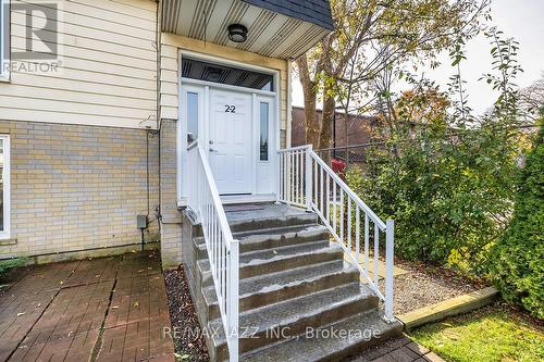 2 - 540 Mary Street E, Whitby (Downtown Whitby), ON - Outdoor