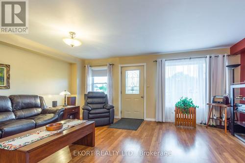 214 Preston Hill Road, Quinte West, ON - Indoor Photo Showing Living Room