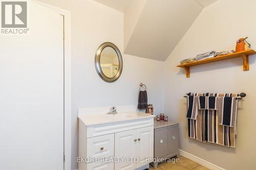 214 Preston Hill Road, Quinte West, ON - Indoor Photo Showing Bathroom