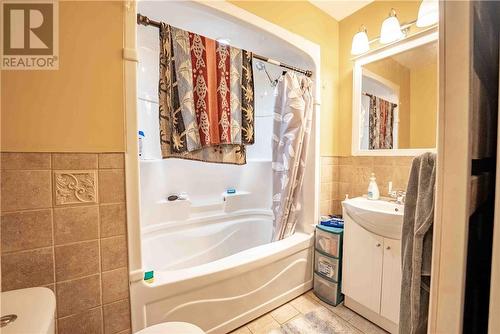 71 Davidson Street, Sudbury, ON - Indoor Photo Showing Bathroom