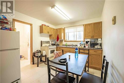 71 Davidson Street, Sudbury, ON - Indoor Photo Showing Kitchen With Double Sink