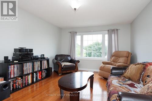 16 Lang Court, Kawartha Lakes (Lindsay), ON - Indoor Photo Showing Other Room