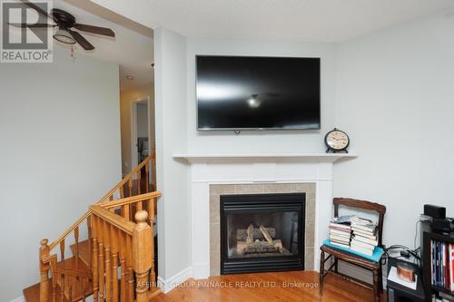 16 Lang Court, Kawartha Lakes (Lindsay), ON - Indoor Photo Showing Living Room With Fireplace