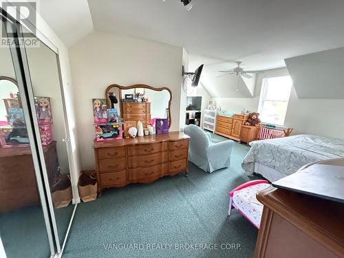 3509 Line 5, Bradford West Gwillimbury, ON - Indoor Photo Showing Bedroom