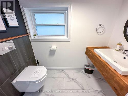 46 Mary Street, Prince Edward County (Picton), ON - Indoor Photo Showing Bathroom