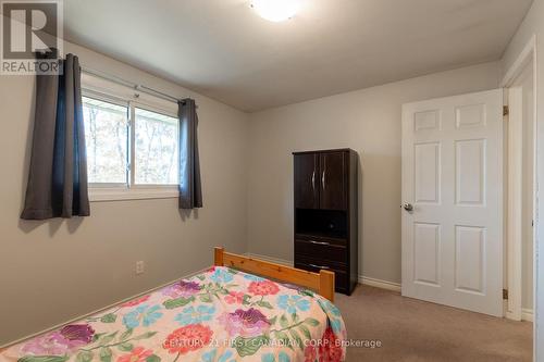 34 Blue Ridge Crescent, London, ON - Indoor Photo Showing Bedroom