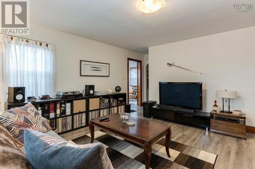 238 Nichols Avenue, Kentville, NS - Indoor Photo Showing Living Room