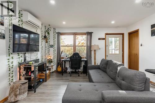 238 Nichols Avenue, Kentville, NS - Indoor Photo Showing Living Room