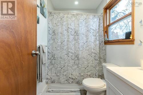 238 Nichols Avenue, Kentville, NS - Indoor Photo Showing Bathroom