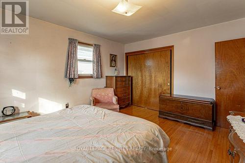 40 Fath Avenue, Aylmer (Ay), ON - Indoor Photo Showing Bedroom