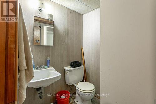 40 Fath Avenue, Aylmer (Ay), ON - Indoor Photo Showing Bathroom