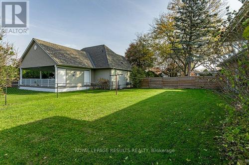 40 Fath Avenue, Aylmer (Ay), ON - Outdoor With Deck Patio Veranda