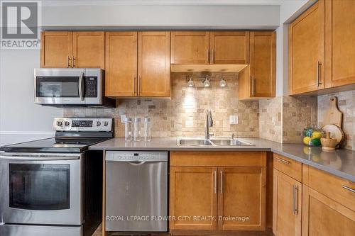 2450 New Wood Drive, Oakville, ON - Indoor Photo Showing Kitchen With Double Sink