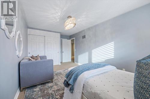 2450 New Wood Drive, Oakville, ON - Indoor Photo Showing Bedroom