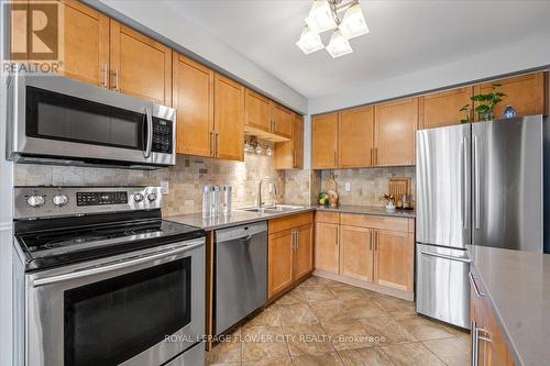 2450 New Wood Drive, Oakville, ON - Indoor Photo Showing Kitchen With Double Sink