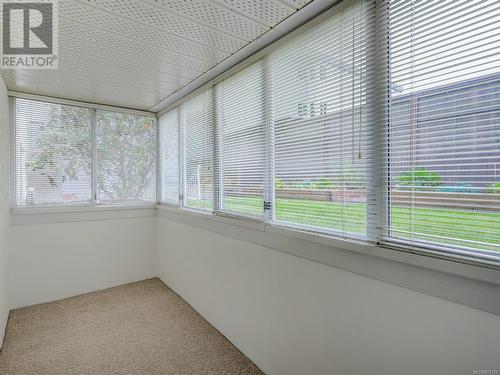 Sunroom facing the garden - 106 1110 Oscar St, Victoria, BC - Indoor Photo Showing Other Room