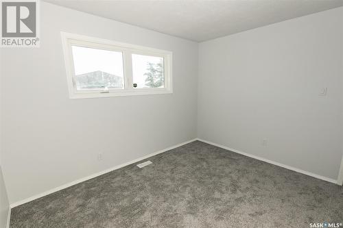 1108 Grand Avenue, Luseland, SK - Indoor Photo Showing Other Room