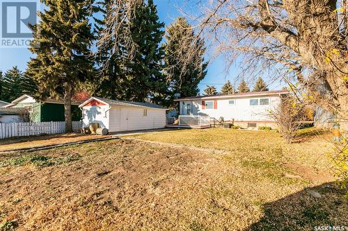 1108 Grand Avenue, Luseland, SK - Outdoor