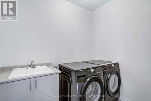 16 Rail Trail Court, Georgina, ON - Indoor Photo Showing Laundry Room