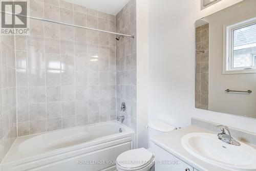 16 Rail Trail Court, Georgina, ON - Indoor Photo Showing Bathroom