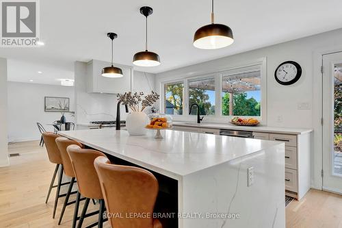 21 Franklin Street, Brantford, ON - Indoor Photo Showing Dining Room