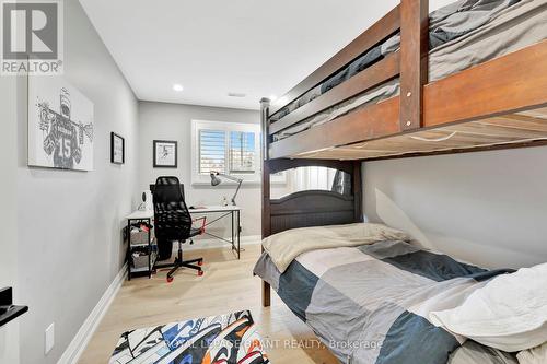 21 Franklin Street, Brantford, ON - Indoor Photo Showing Bedroom