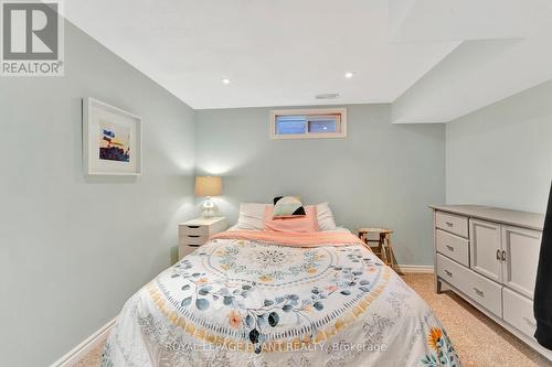 21 Franklin Street, Brantford, ON - Indoor Photo Showing Bedroom