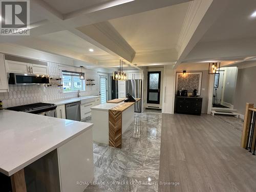 70 Main Street, Kirkland Lake, ON - Indoor Photo Showing Kitchen