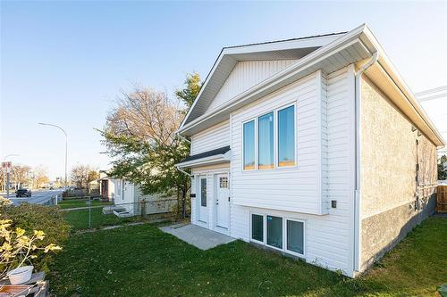 1636 Logan Avenue, Winnipeg, MB - Outdoor