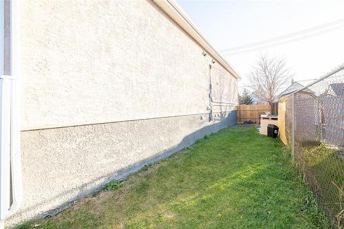 1636 Logan Avenue, Winnipeg, MB - Outdoor