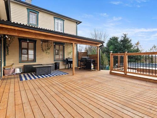 Balcon - 233 Rue Ste-Geneviève, Saint-Isidore, QC - Outdoor With Deck Patio Veranda With Exterior