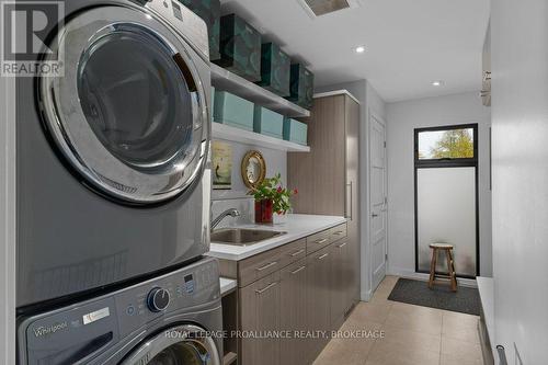 204 Alwington Place, Kingston (Central City East), ON - Indoor Photo Showing Laundry Room