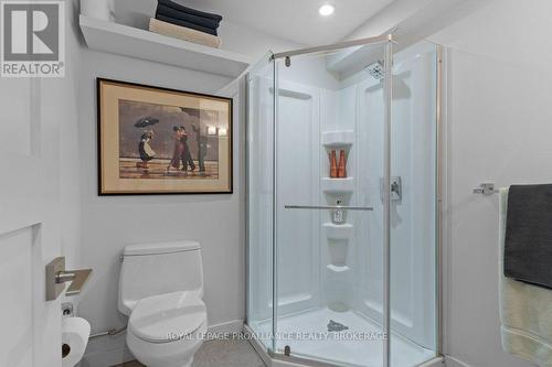 204 Alwington Place, Kingston (Central City East), ON - Indoor Photo Showing Bathroom