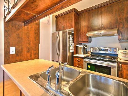 Cuisine - 202-4715 18E Avenue, Montréal (Rosemont/La Petite-Patrie), QC - Indoor Photo Showing Kitchen With Double Sink