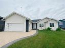 11 Alliance Pl, La Broquerie, MB 