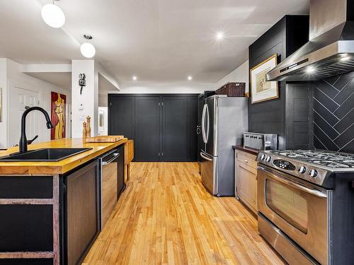 Cuisine - 1600 Rue Sicard, Montréal (Mercier/Hochelaga-Maisonneuve), QC - Indoor Photo Showing Kitchen